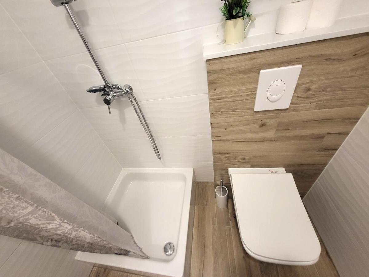 Mali Apartman U Centru 马卡尔斯卡 外观 照片