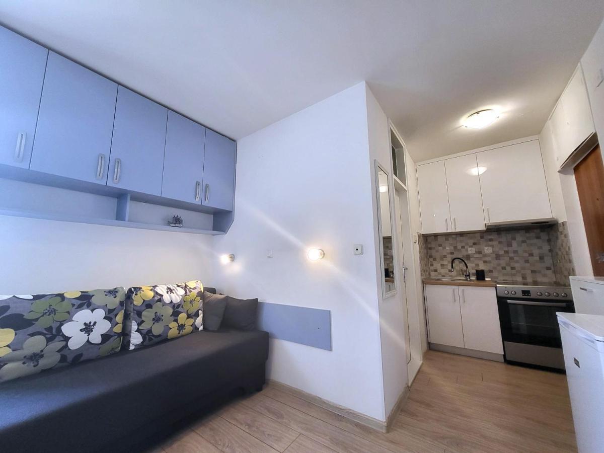 Mali Apartman U Centru 马卡尔斯卡 外观 照片